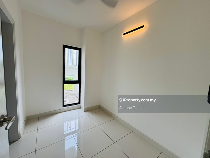 Rumah Berkembar untuk Dijual di 3 storey SemiD Sejati Residence, Cyberjaya oleh Joanne Tei - iProperty.com.my