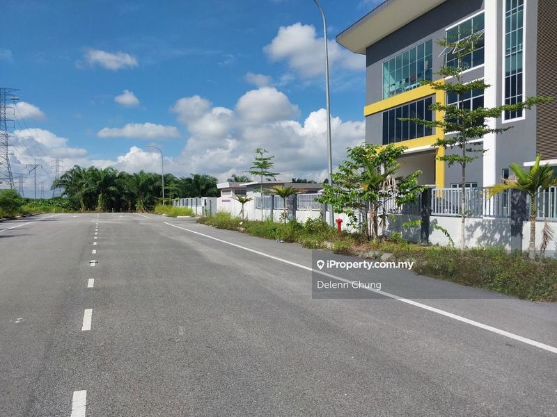 Kilang Terpisah untuk Dijual di Banting, Banting oleh Delenn Chung - iProperty.com.my