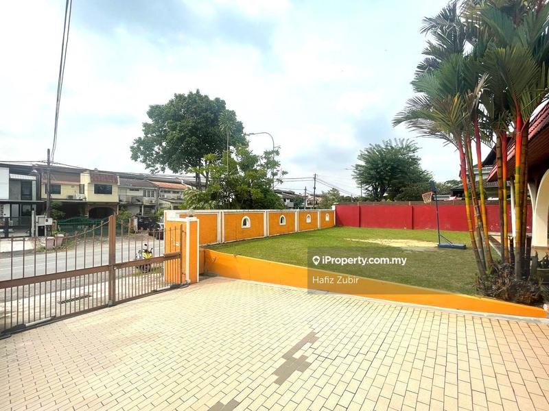 Bungalow House for Sale in Kelana Jaya, Petaling Jaya by Hafiz Zubir - iProperty.com.my