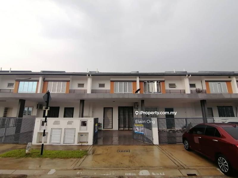 2-storey Terraced House untuk Dijual di Halya @ Daunan Worldwide Bandar Puncak Alam, Puncak Alam oleh Elwin Ong - iProperty.com.my