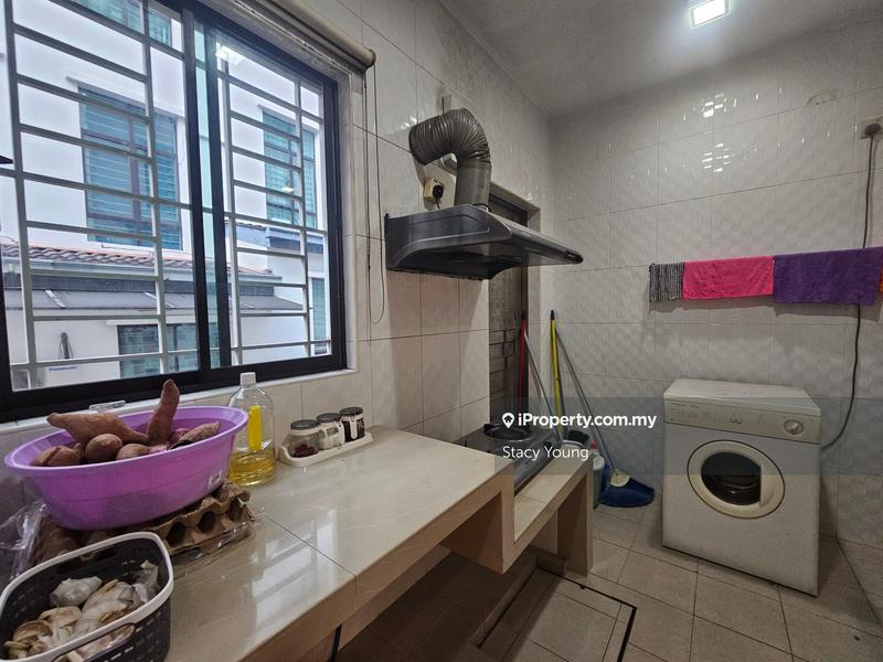 Rumah Teres 3-Tingkat untuk Dijual di Taman Bukit Prima, Cheras oleh Stacy Young - iProperty.com.my