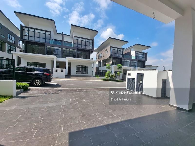 Semi-Detached House for Sale in Seksyen 13, Shah Alam by Sheikh Imran - iProperty.com.my