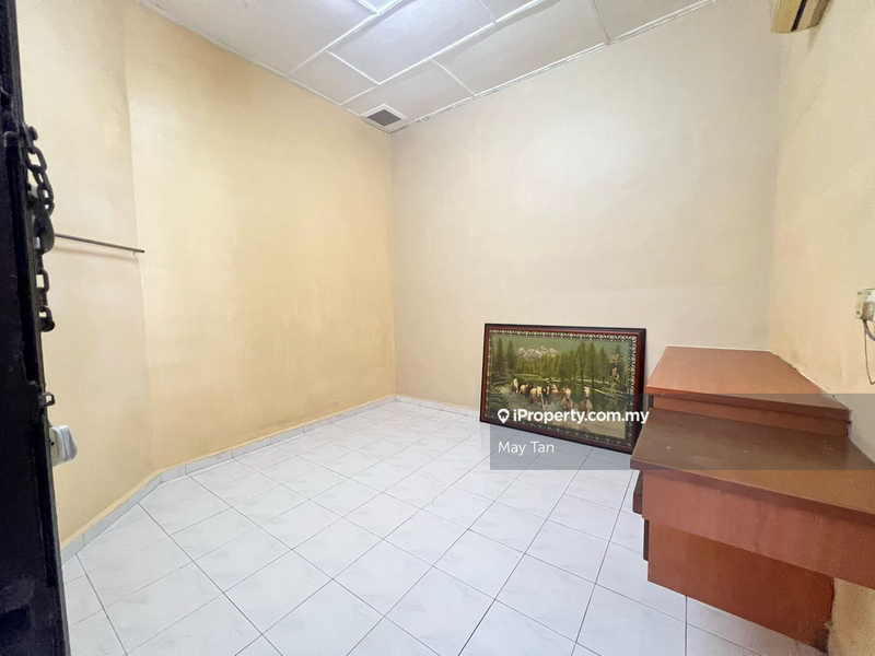 Rumah Teres 2-Tingkat untuk Dijual di Taman Sri Kluang, Kluang oleh May Tan - iProperty.com.my
