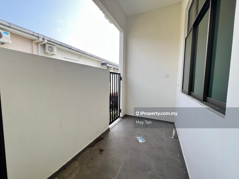 Rumah Berangkai 1 Tingkat untuk Dijual di Kluang, Johor oleh May Tan - iProperty.com.my