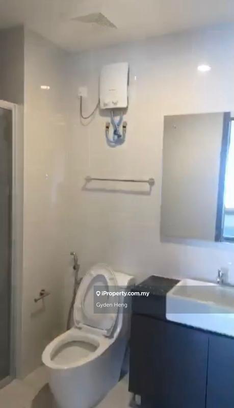Condominium for Sale in Bay Laurel @ Country Garden Danga Bay by Gyden Heng - iProperty.com.my