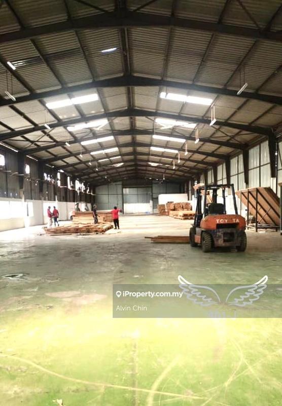 For Rent - 2 Storey Warehouse Selat Selatan Pandamaran