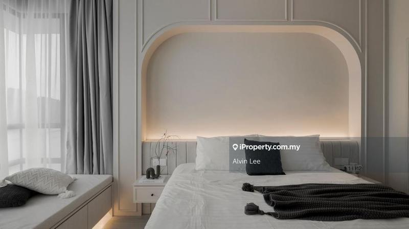 For Sale - The Rainz