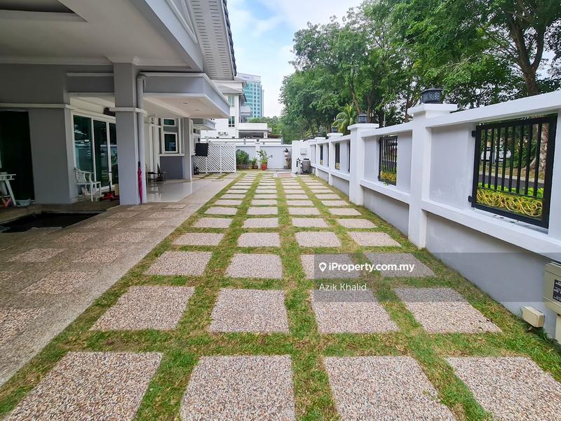 Bungalow House for Sale in Seksyen 10, Shah Alam by Azik Khalid - iProperty.com.my