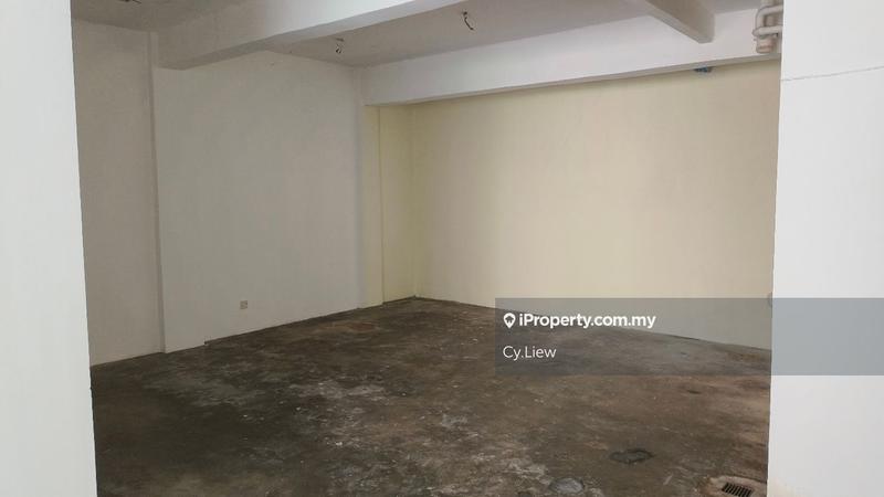 Shop for Sale in Bukit Serdang 11, BS 11, Seri Kembangan by Cy.Liew - iProperty.com.my