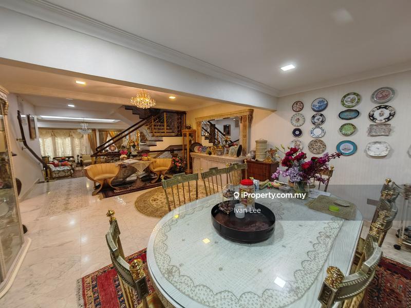 Rumah Berkembar untuk Dijual di Kelana Jaya, Petaling Jaya oleh Ivan Lee - iProperty.com.my