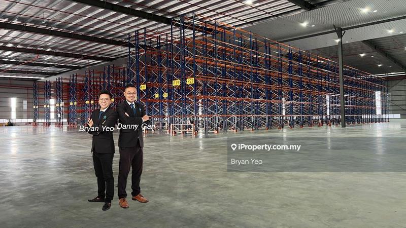 For Rent - 1.1306 Puchong Warehouse near Subang Kesas Highway