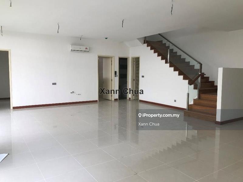 Rumah Berkembar untuk Dijual di SUNWAY EASTWOOD, Equine Park, Seri Kembangan oleh Xann Chua - iProperty.com.my