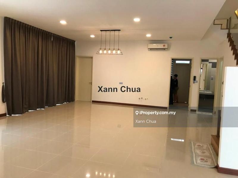 Rumah Berkembar untuk Dijual di SUNWAY EASTWOOD, Equine Park, Seri Kembangan oleh Xann Chua - iProperty.com.my