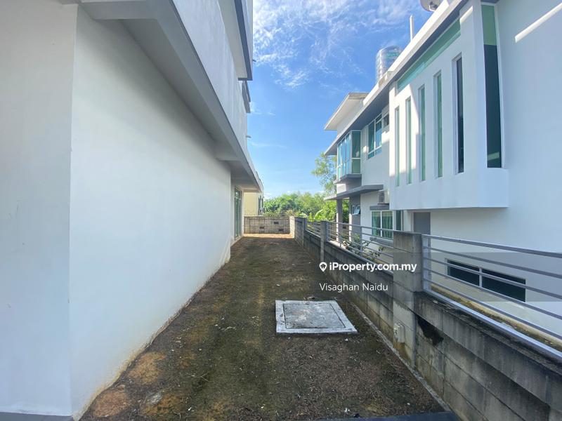 Bungalow House for Sale in Kota Emerald, Rawang by Visaghan Naidu - iProperty.com.my