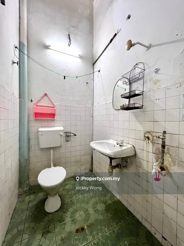 Rumah Berangkai 2 Tingkat untuk Dijual di Taman Dagang, Ampang oleh Vickky Wong - iProperty.com.my