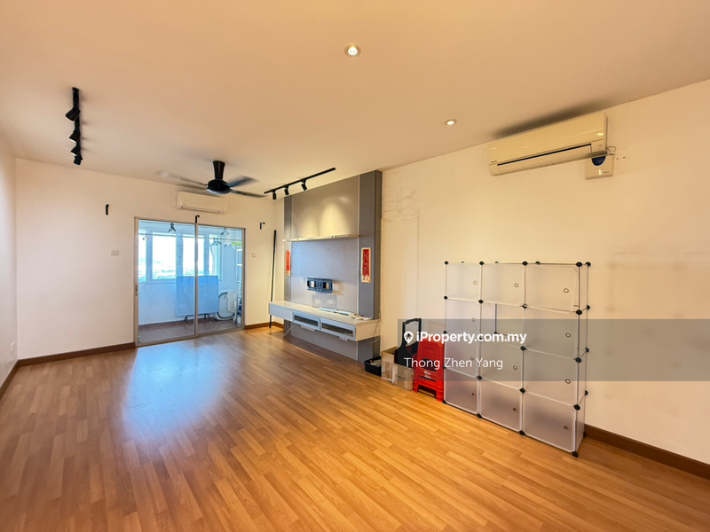 For Rent - Paradesa Tropica