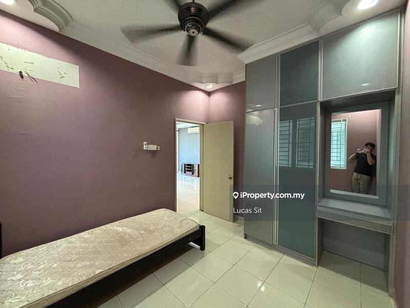 Condominium for Sale in Platinum Hill PV 8 by Lucas Sit - iProperty.com.my