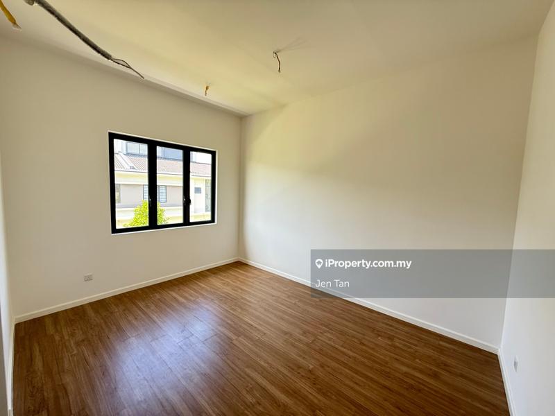 2-storey Terraced House for Sale in 402a6, Telok Panglima Garang by Jen Tan - iProperty.com.my