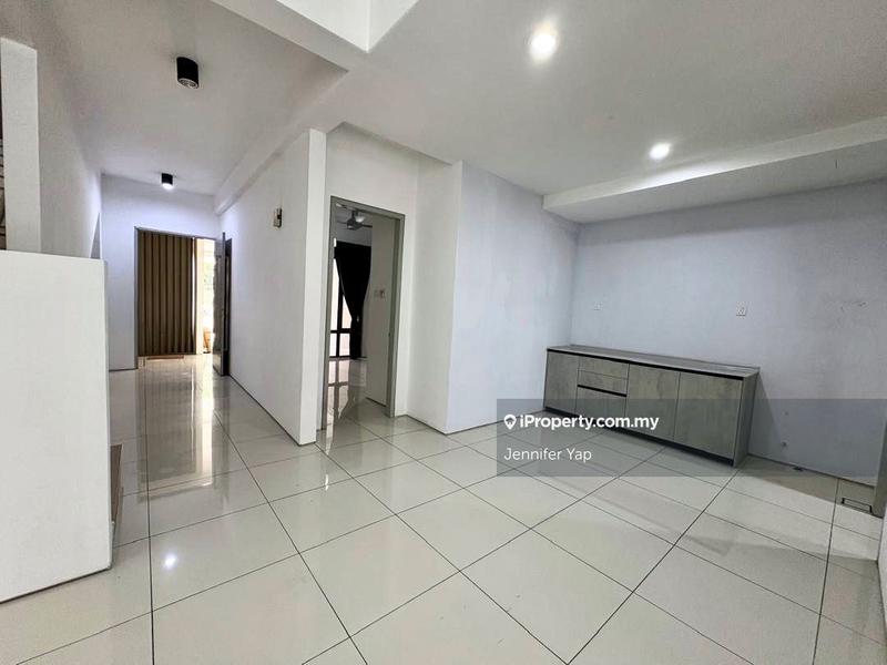 Townhouse for Sale in Sutera Damansara, Damansara Damai by Jennifer Yap - iProperty.com.my