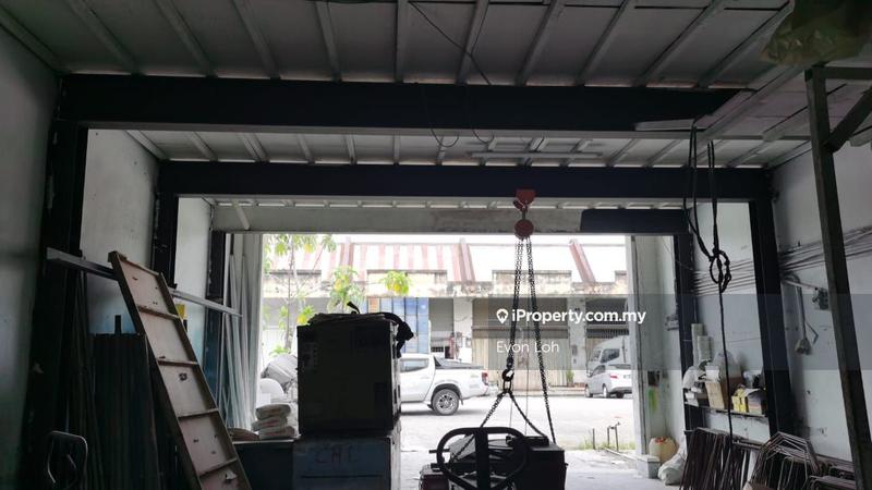Kilang Teres untuk Dijual di Bandar Pinggiran Subang, Shah Alam oleh Evon Loh - iProperty.com.my