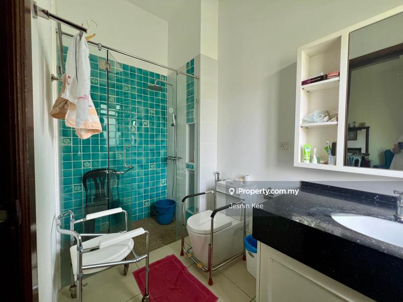 Bungalow House for Sale in Perdana Lakeview East, Cyberjaya by Jesnin Kee - iProperty.com.my