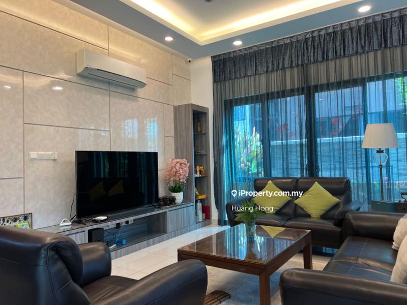 Rumah Berkembar untuk Dijual di Lepironia Gardens, Cyberjaya oleh Huang Hong - iProperty.com.my