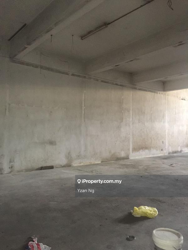 Terrace Factory for Sale in Taman Universiti Indah, Seri Kembangan by Yzan Ng - iProperty.com.my