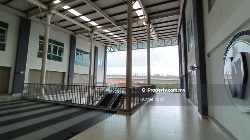 Shop for Rent in Bandar Putra Permai, Seri Kembangan by Annie Yoon - iProperty.com.my