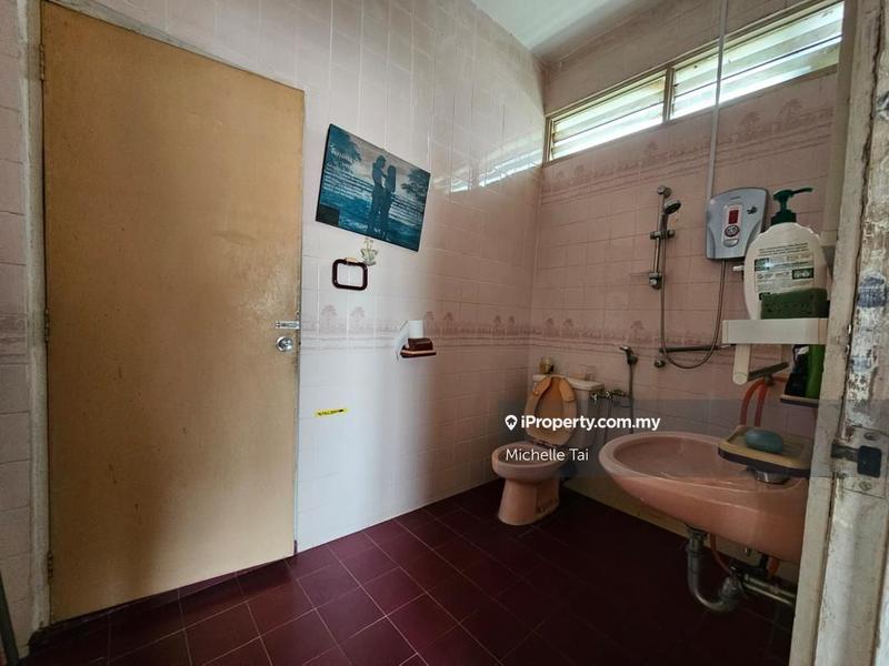 Semi-Detached House for Sale in Taman Lucky, Bangsar by Michelle Tai - iProperty.com.my
