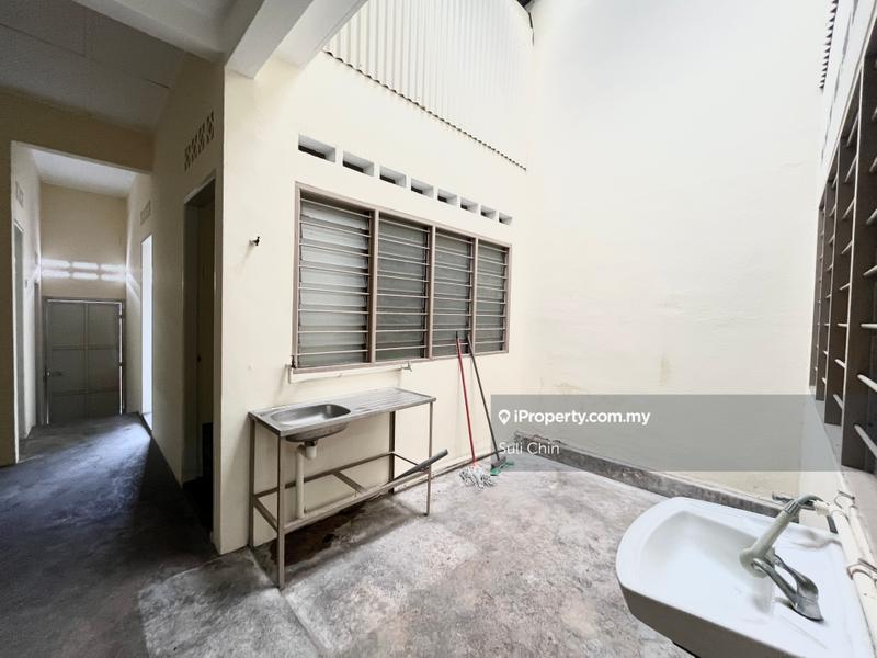 Rumah Berangkai 1 Tingkat untuk Dijual di Batu 9, Cheras oleh Suli Chin - iProperty.com.my