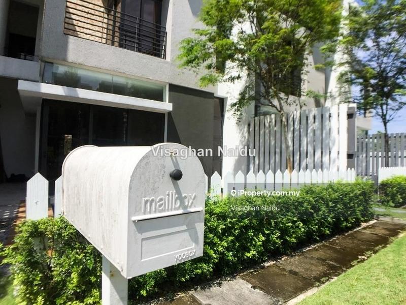 Rumah Berangkai 3.5 Tingkat untuk Dijual di Fields of Gold Villa Senja Taman Anggun, Rawang oleh Visaghan Naidu - iProperty.com.my