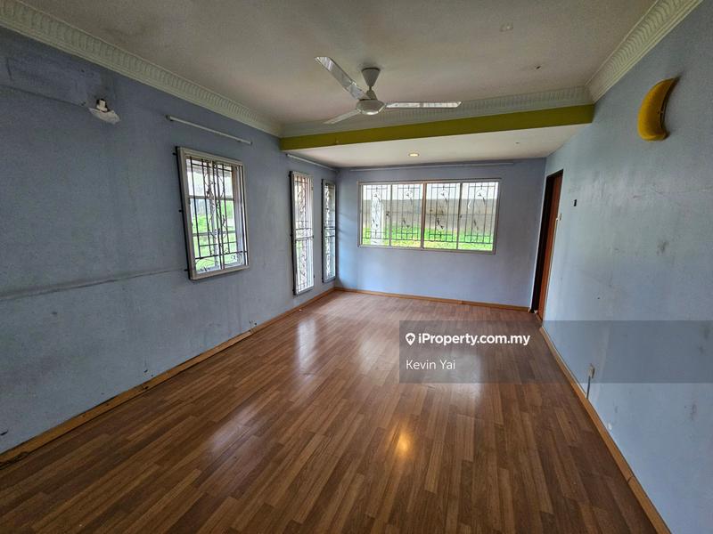 Rumah Berkembar untuk Dijual di Damansara Heights, Damansara Heights oleh Kevin Yai - iProperty.com.my