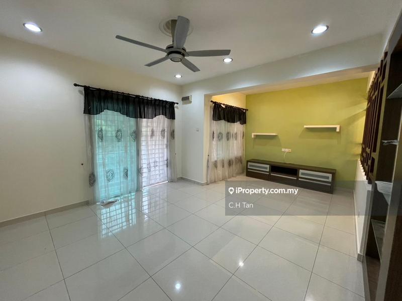 Rumah Teres 3-Tingkat untuk Dijual di Taman Permai Villa, Ampang oleh C.H Tan - iProperty.com.my