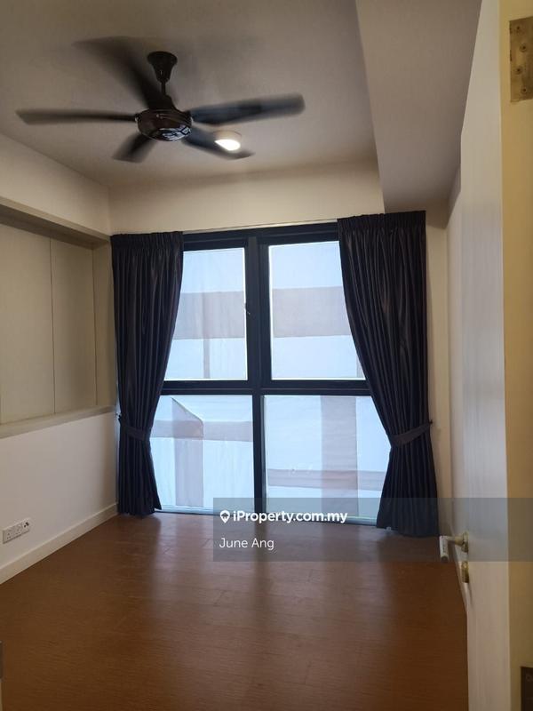 For Sale - The Hub SS2 19 sentral