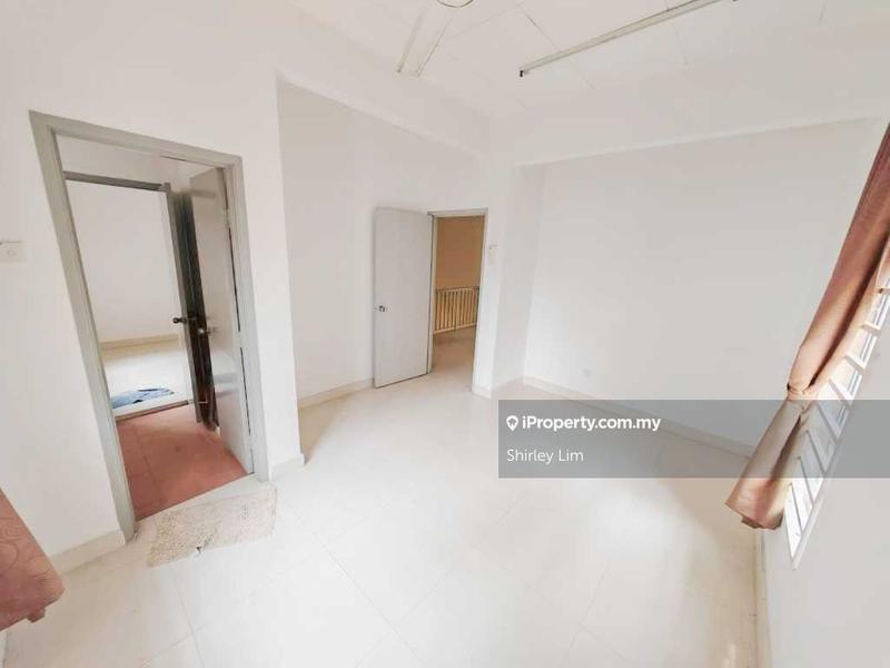 Rumah Berkembar untuk Dijual di Taman Kipark, Puchong oleh Shirley Lim - iProperty.com.my