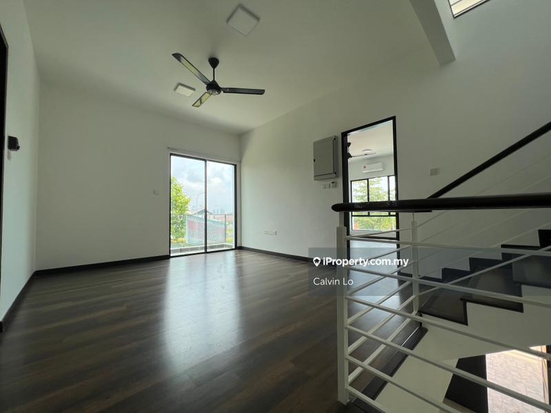 Rumah Berangkai 3 Tingkat untuk Dijual di Taman Damai Utama, Bandar Kinrara oleh Calvin Lo - iProperty.com.my