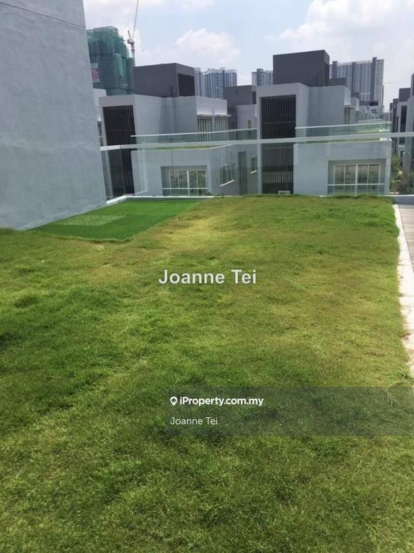 Bungalow House for Sale in Lakefront Villa, Cyberjaya by Joanne Tei - iProperty.com.my