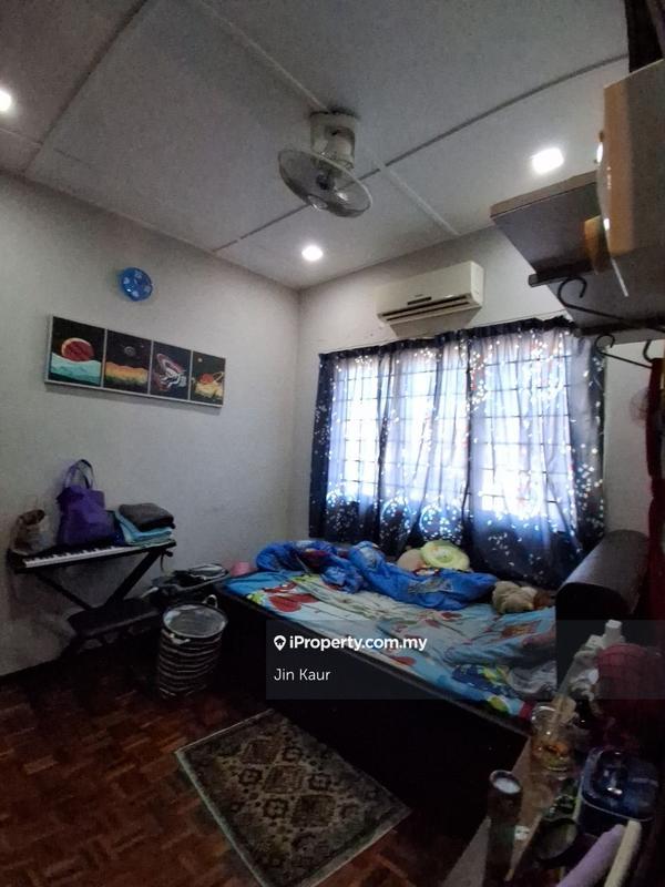 Rumah Teres untuk Dijual di Usj 2, Subang Jaya oleh Jin Kaur - iProperty.com.my