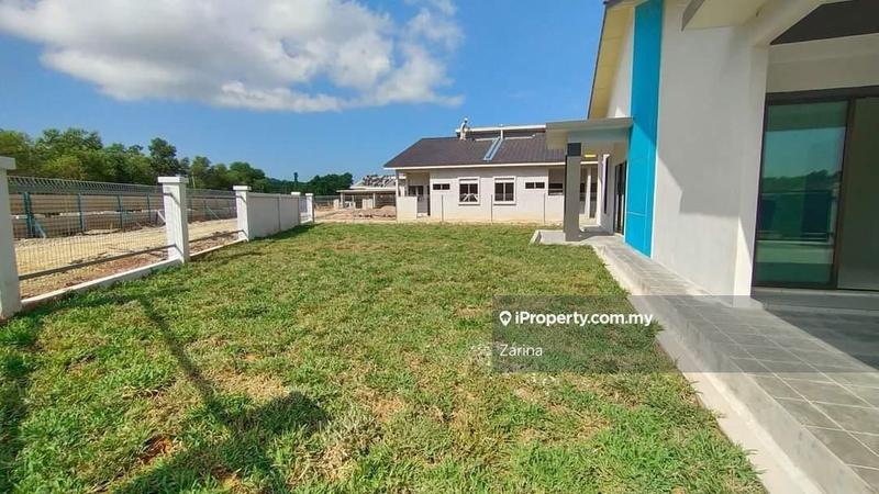 1-storey Terraced House for Sale in Pantai Suria, Pantai Remis by Zarina - iProperty.com.my
