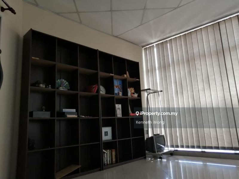 Office for Sale in Sunwaymas Commercial Centre, Petaling Jaya by Kenneth Wong - iProperty.com.my