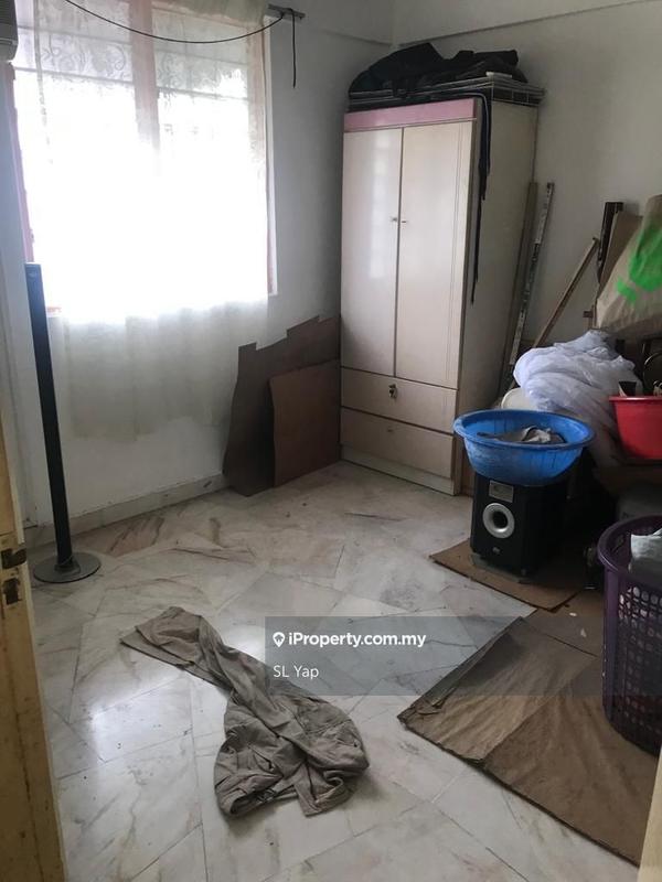 Flat for Sale in Desa Petaling Flat by SL Yap - iProperty.com.my