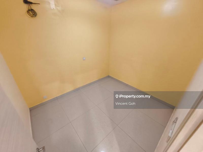 Rumah Berangkai 3 Tingkat untuk Dijual di Perdana Residence 2, Batu Caves oleh Vincent Goh - iProperty.com.my
