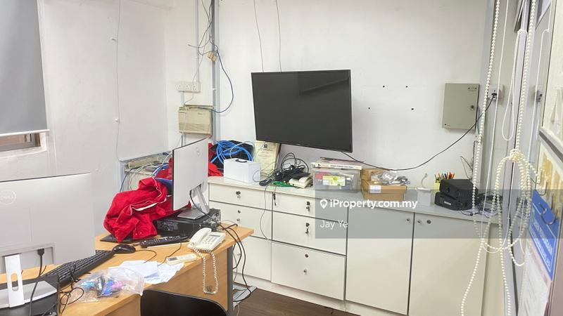Kilang Teres untuk Disewa di Taman Perindustrian Puchong, Puchong oleh Jay Ye - iProperty.com.my