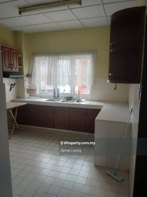 Pangsapuri untuk Dijual di Putra Apartment oleh Jamie Leong - iProperty.com.my