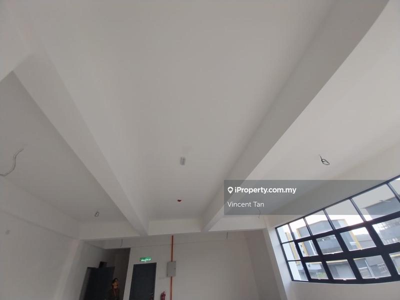 For Rent - Brand New 3 Storey Semi Detached Factory in Nilai( 5 minitues from toll exit)
