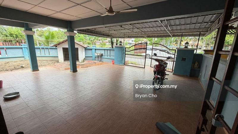 Rumah Berangkai 2 Tingkat untuk Dijual di Taman Prima Saujana, Kajang oleh Bryan Cho - Exterior - iProperty.com.my