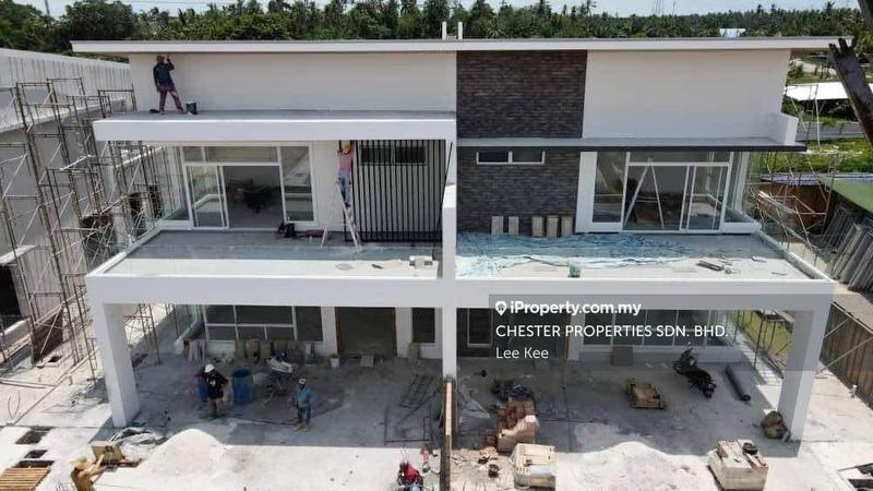 Rumah Berkembar untuk Dijual di Near D Garden, Batu Pahat oleh Lee Kee - iProperty.com.my