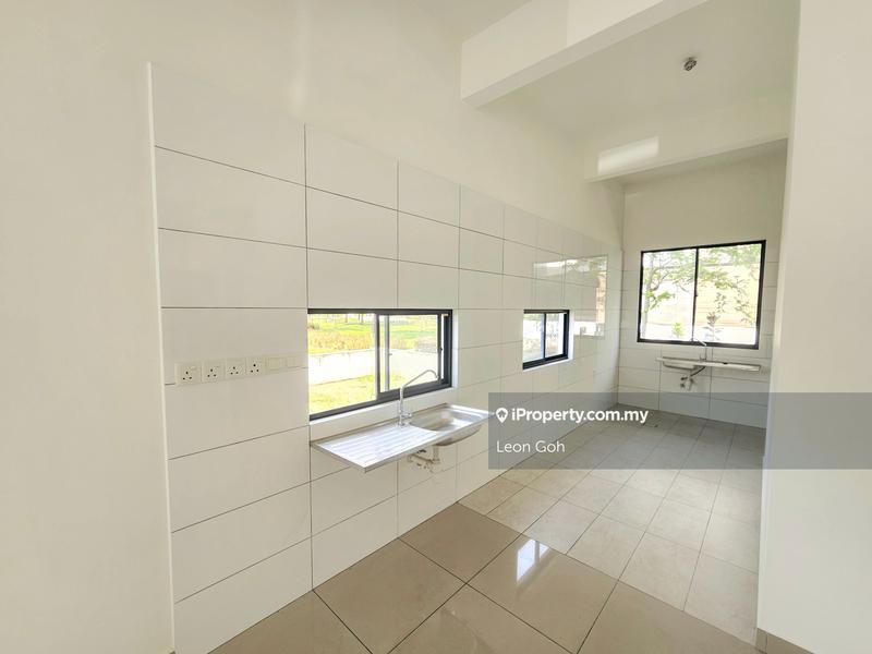 Rumah Berangkai 3 Tingkat untuk Dijual di Twentyfive7, Tanjong Duabelas oleh Leon Goh - iProperty.com.my
