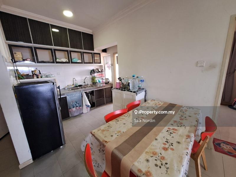 For Sale - Suri Puteri