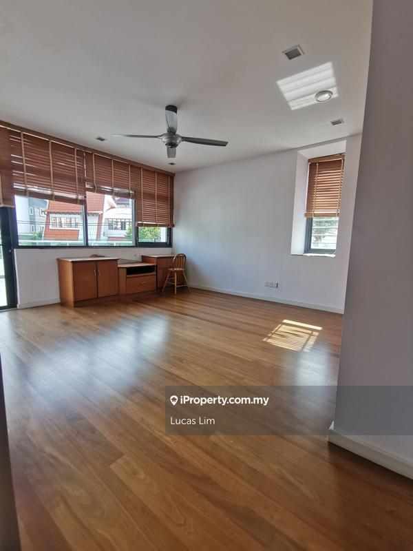 Bungalow House untuk Dijual di Taman Bukit Desa, Taman Desa oleh Lucas Lim - iProperty.com.my